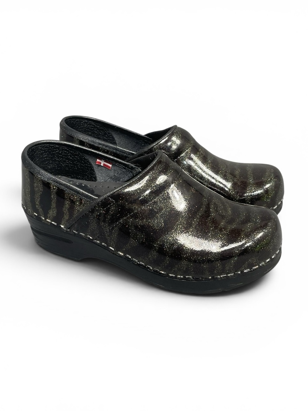 Sanita Clogs Black Tiger Print Glitter Patent Nursing Shoes EU 40 (US 9-9.5)